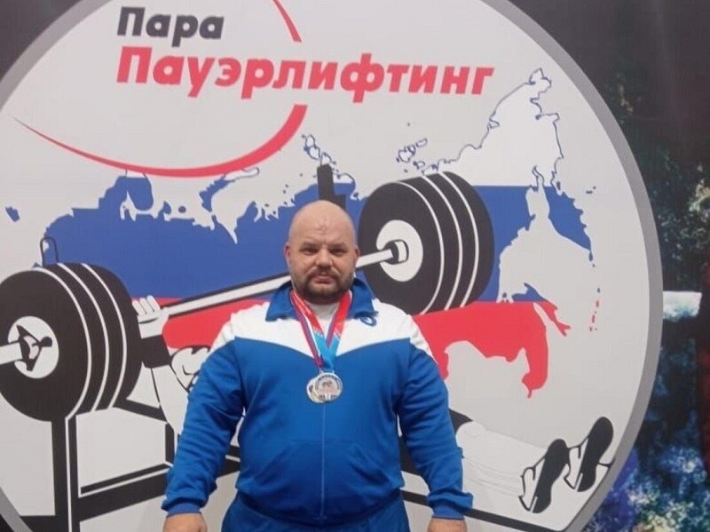 Архангельский параатлет стал вторым по силе на национальном Кубке по пауэрлифтингу